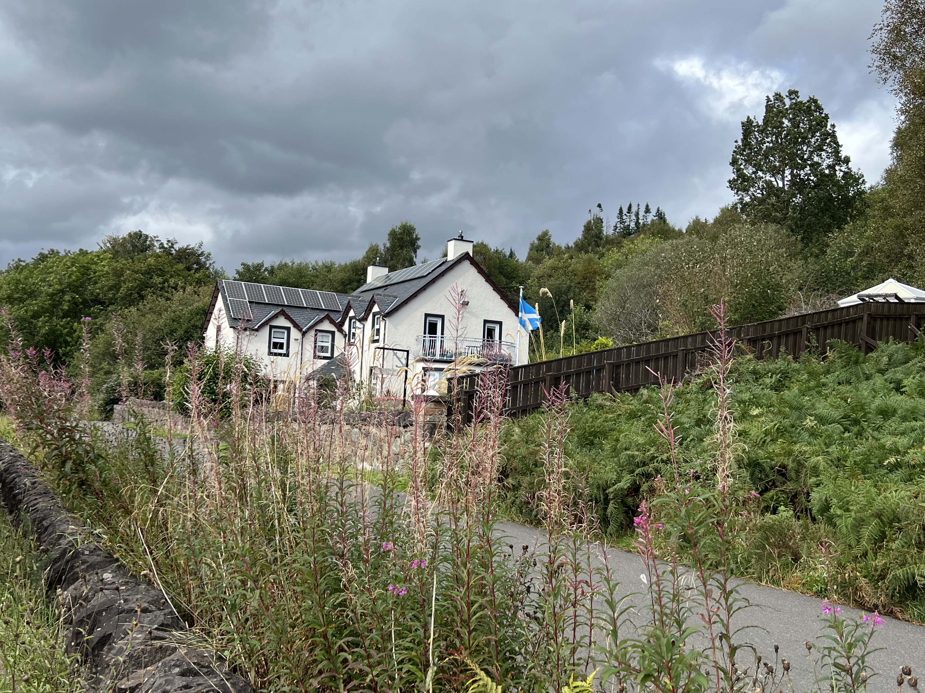 house with scottish flag